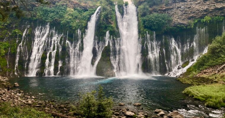 Descubre la belleza del Parque Nacional de los Volcanes de las Cascadas en Estados Unidos