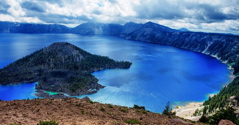 Descubre la belleza natural del Parque Nacional de los Lagos Crater en Estados Unidos