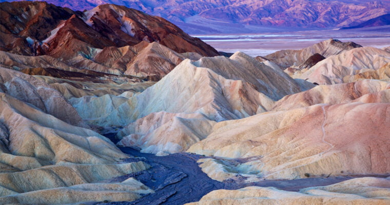 Descubre la belleza única del Parque Nacional del Valle de la Muerte en Estados Unidos